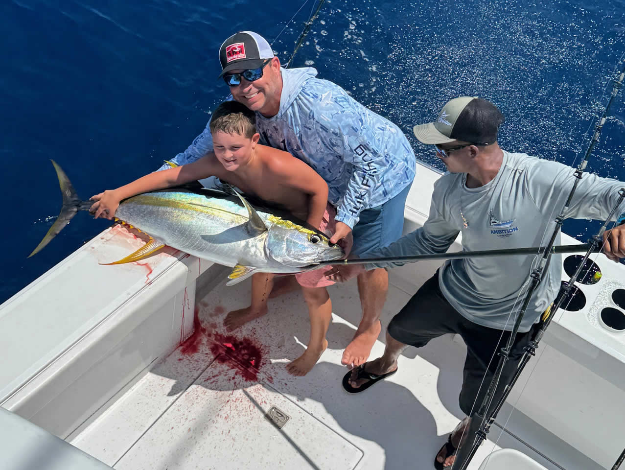 Boat Ambirtion Tuna catch Marina Los Sueños