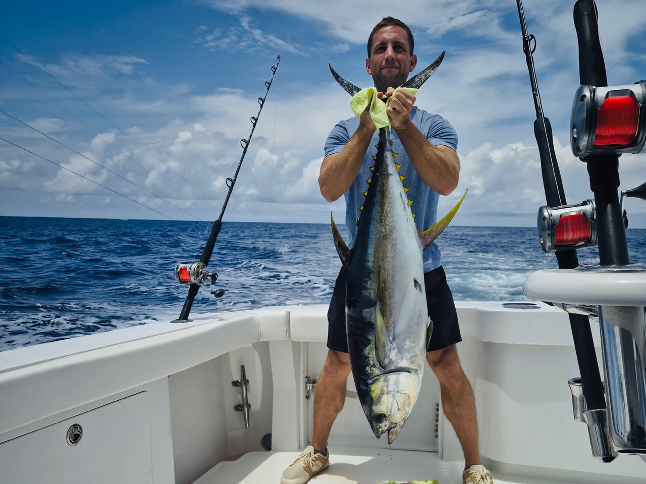 Boat Ambition's Big Catch of Yellowfin Tuna Los Sueños