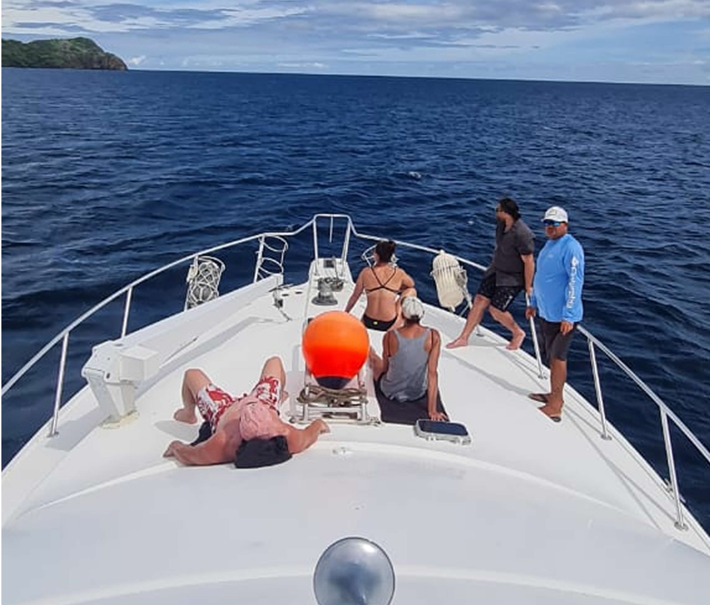 Deck of the sport fishing boat Mamacita Rica