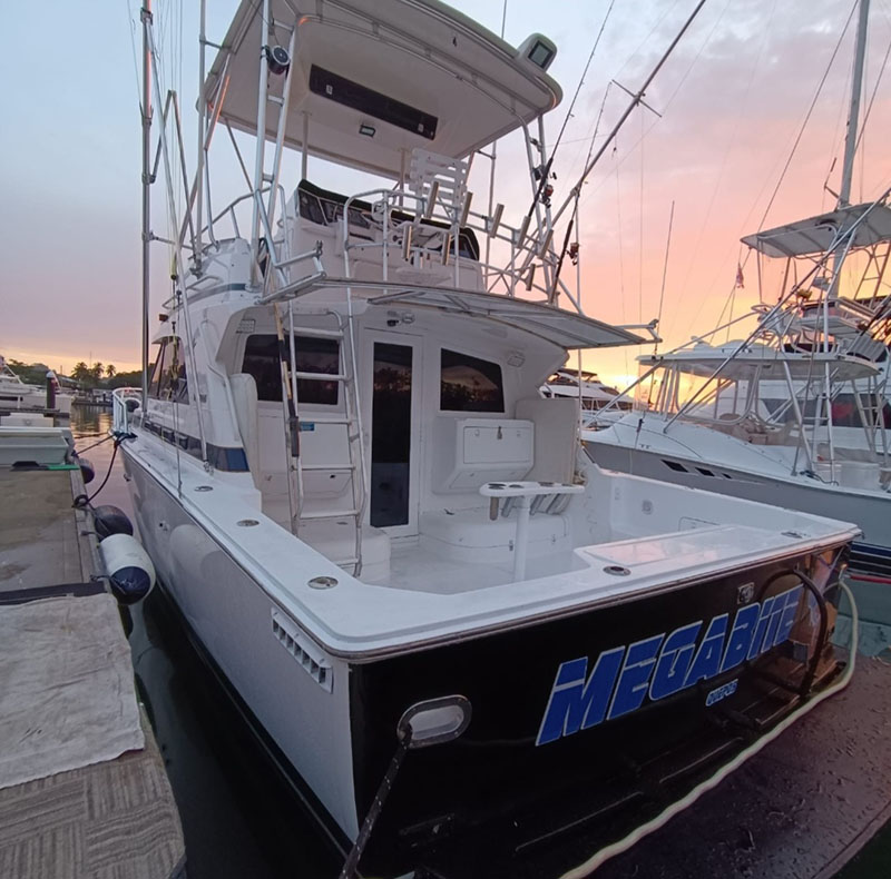 Whether you're with family or hardcore fishermen, this charter offers elbow room and more.