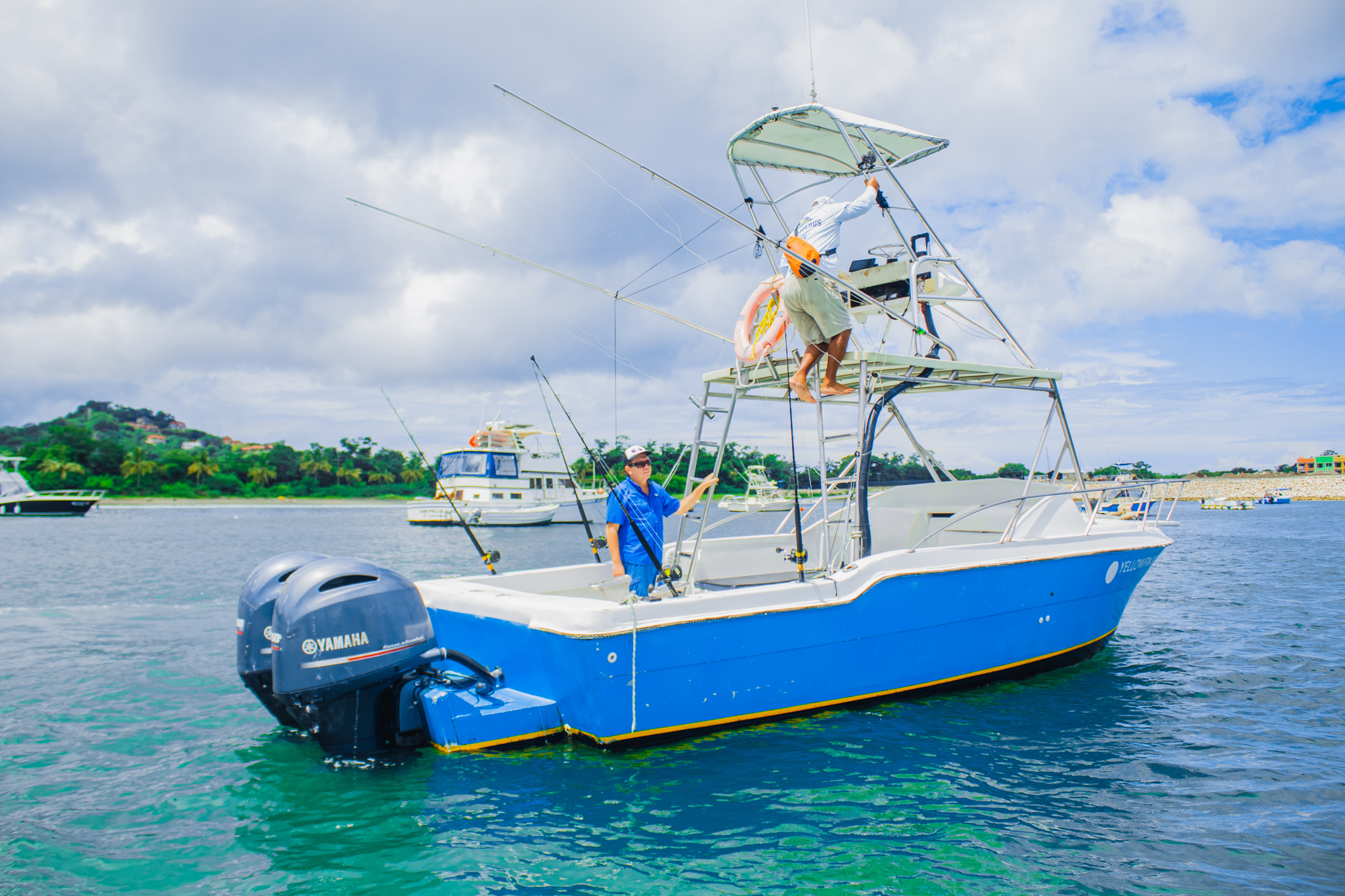 Yellowfin III 29ft sport fishing charter boat in Tamarindo Guanacaste